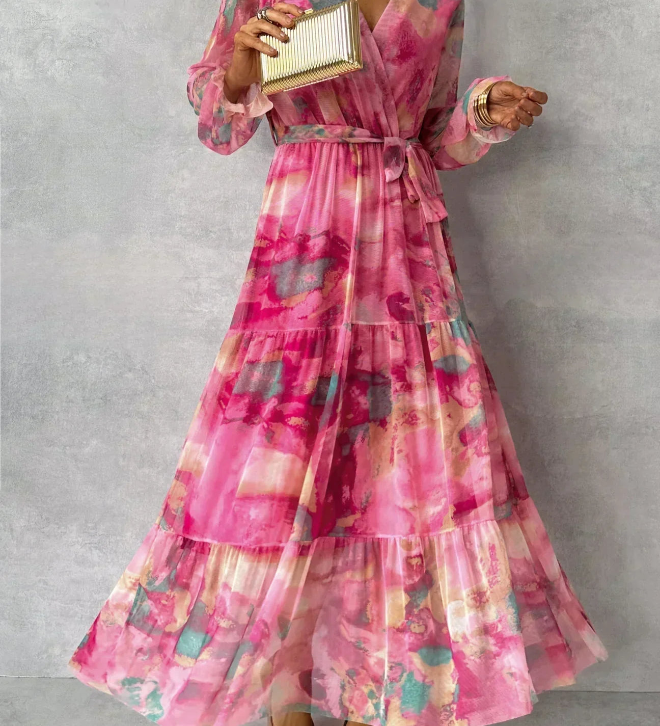 Luísa - Pinkes Wickelkleid mit Blütenmuster