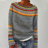 Eerika | Grauer Retro-Pullover mit Regenbogen-Streifen