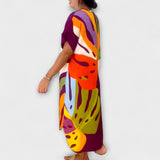 Roos - Lässiges Kleid mit buntem Blätterdruck