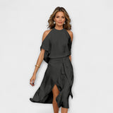 Madonna - Weisses Kleid mit Cold-Shoulder-Ausschnitt
