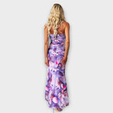 Pia - Lila Maxikleid mit Blütenmuster und Raffung