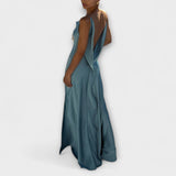 Hallie - Blaues Satin-Maxikleid mit hohem Schlitz