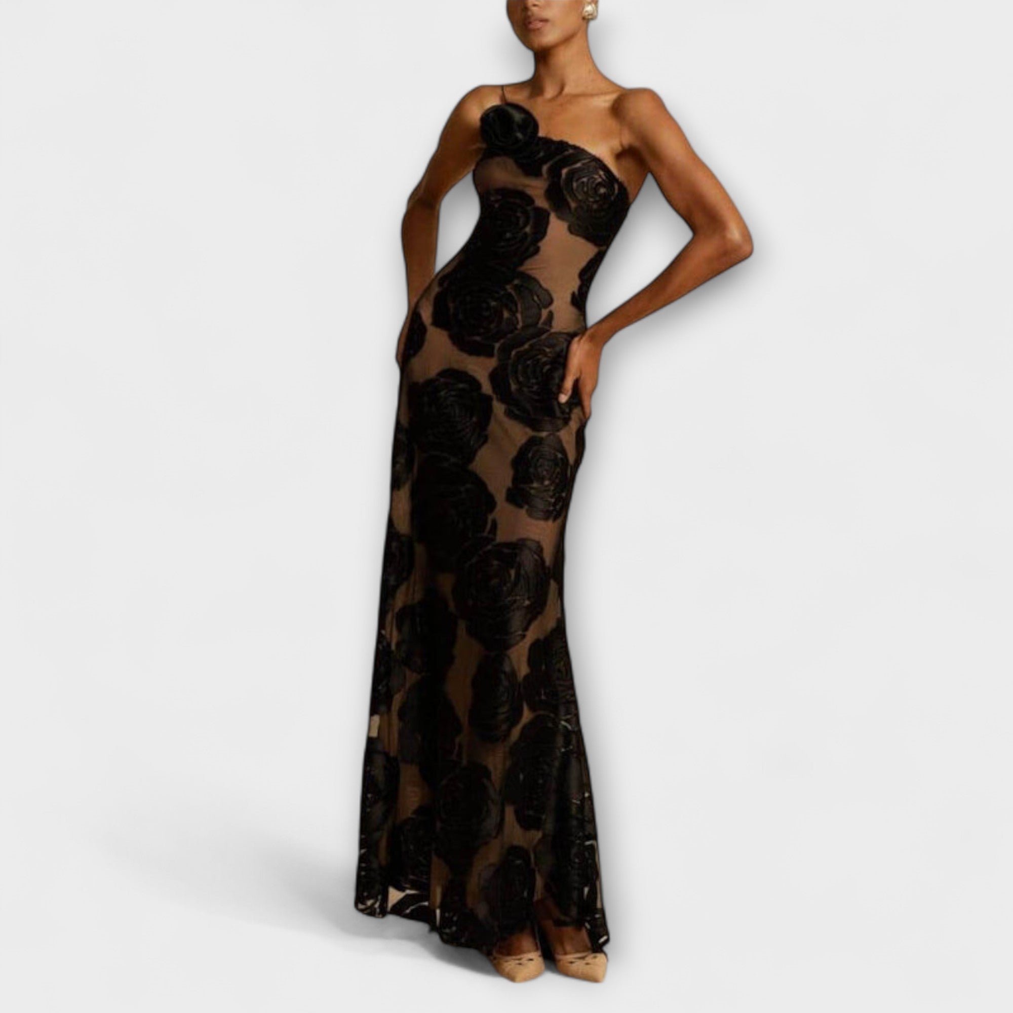 Sara - Schwarzes Maxikleid mit floralem Muster
