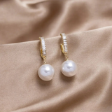 Elegante Ohrringe mit Perlen-Akzenten