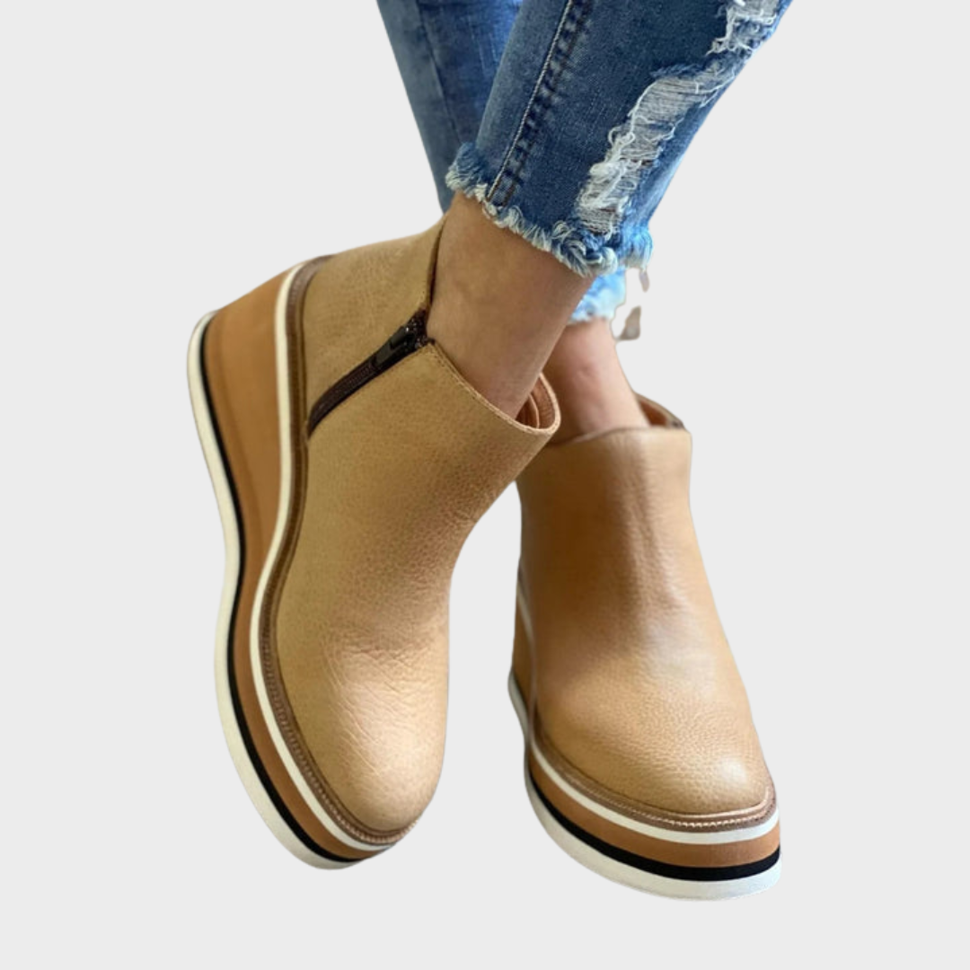 Edeltraud - Elegante Wildleder-Stiefelette