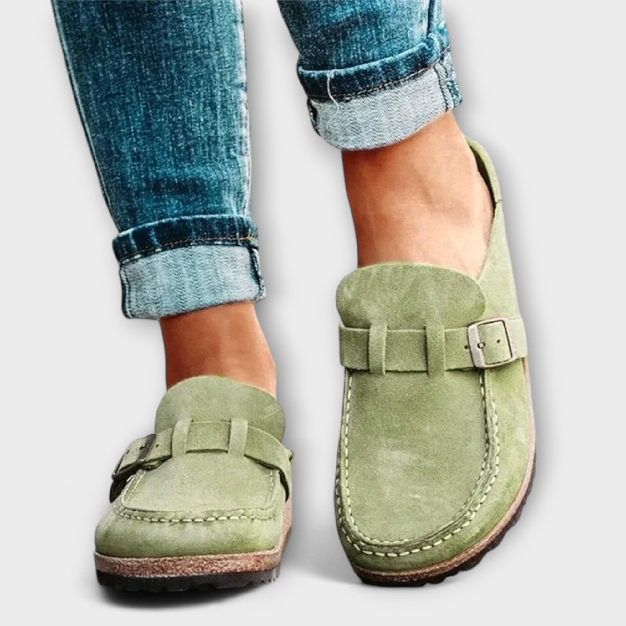 Mechthild - Lila Wildleder-Clogs mit Schnalle
