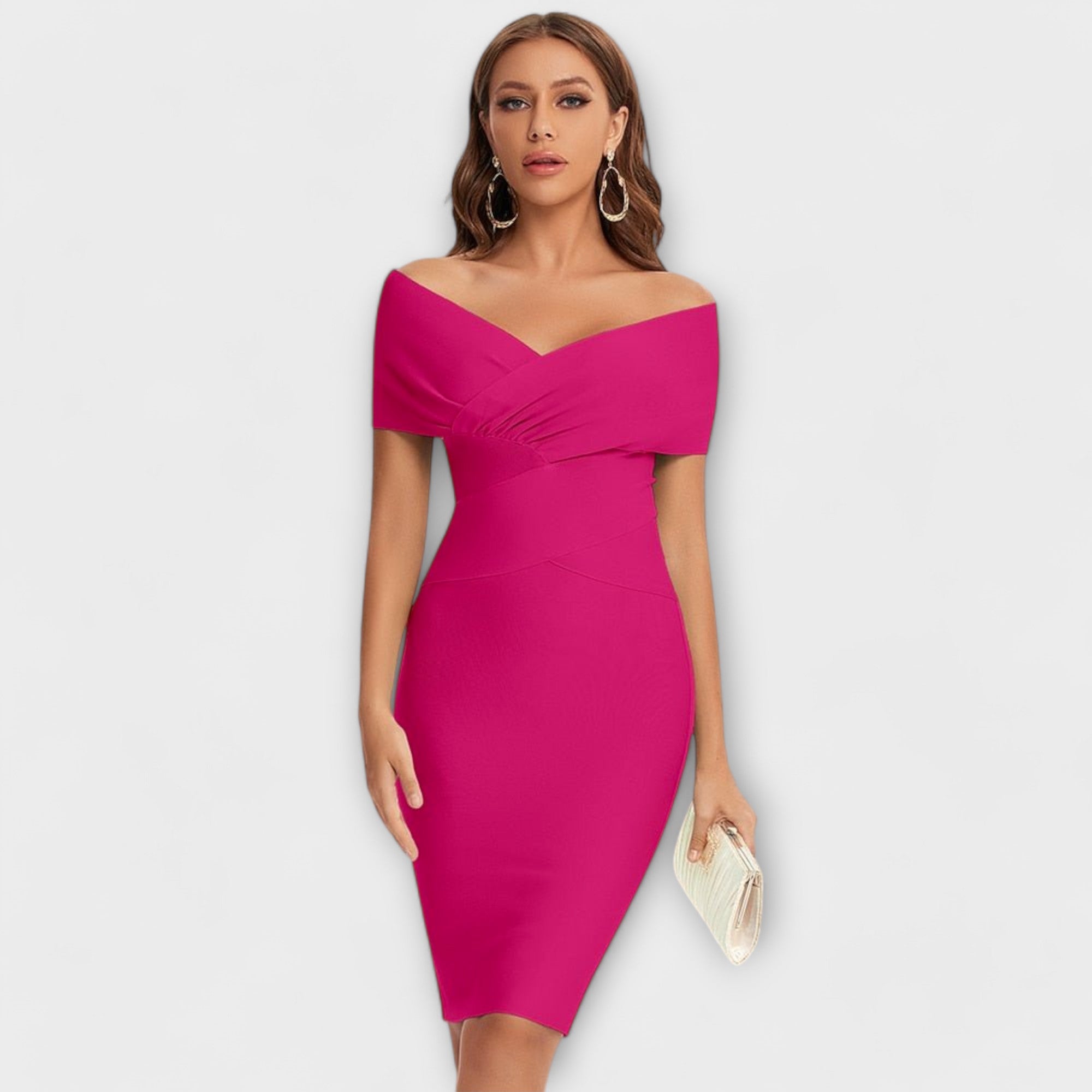 Elegantes schwarzes Kleid mit V-Ausschnitt