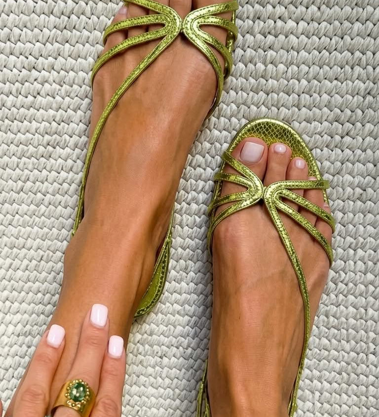 Ginevra | Elegante Goldene Sandalen für den Sommer