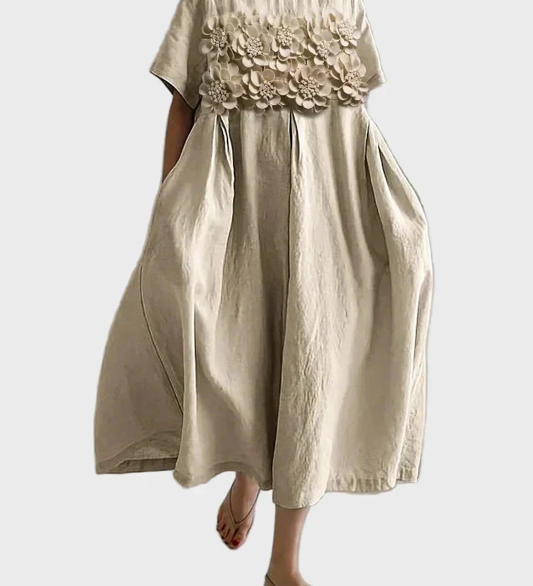 Beigefarbenes Leinenkleid mit Rüschen