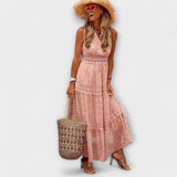 Lola - Hellblaues Maxikleid mit Boho-Spitze
