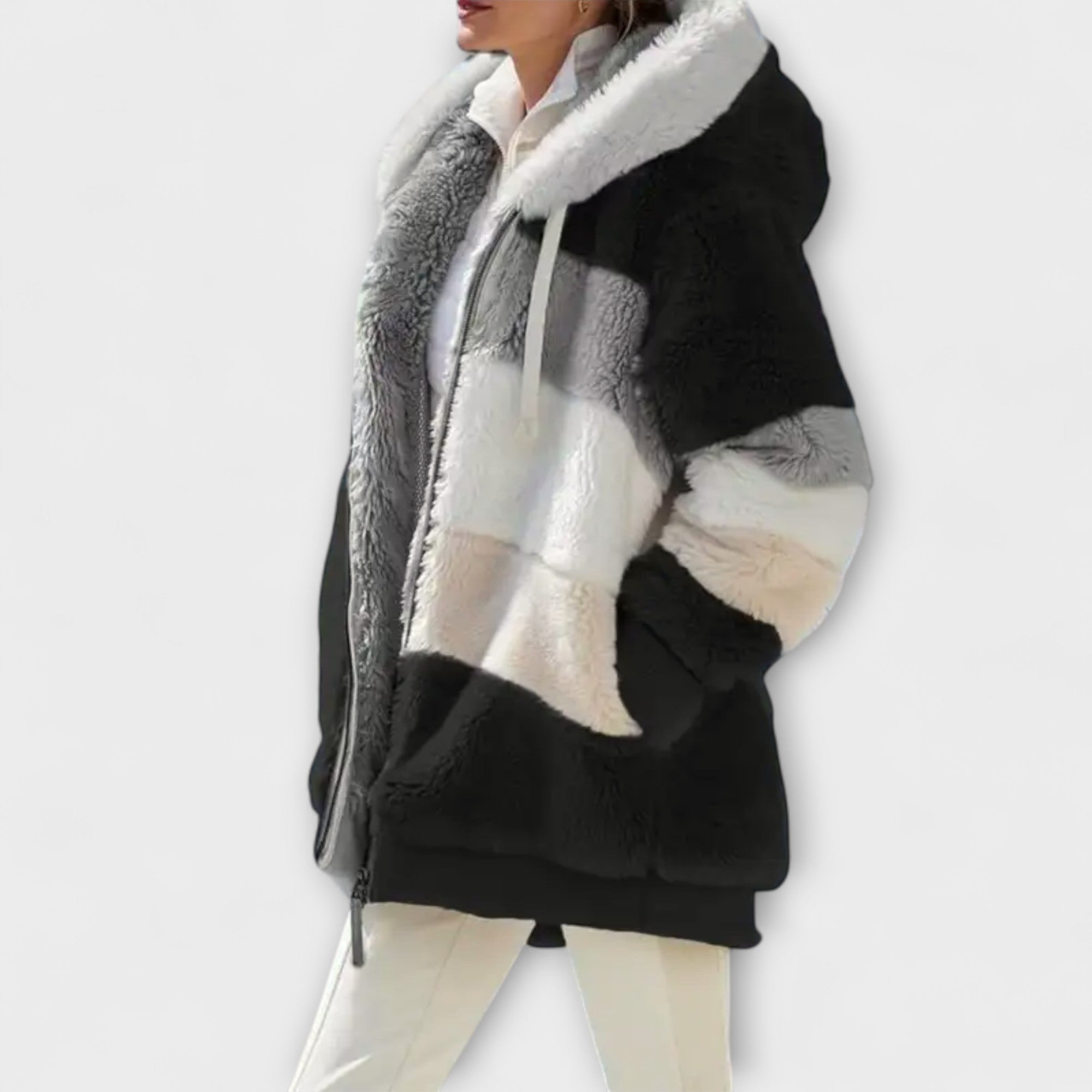 Erika - Beige kuschelige Winterjacke mit Colour-Block