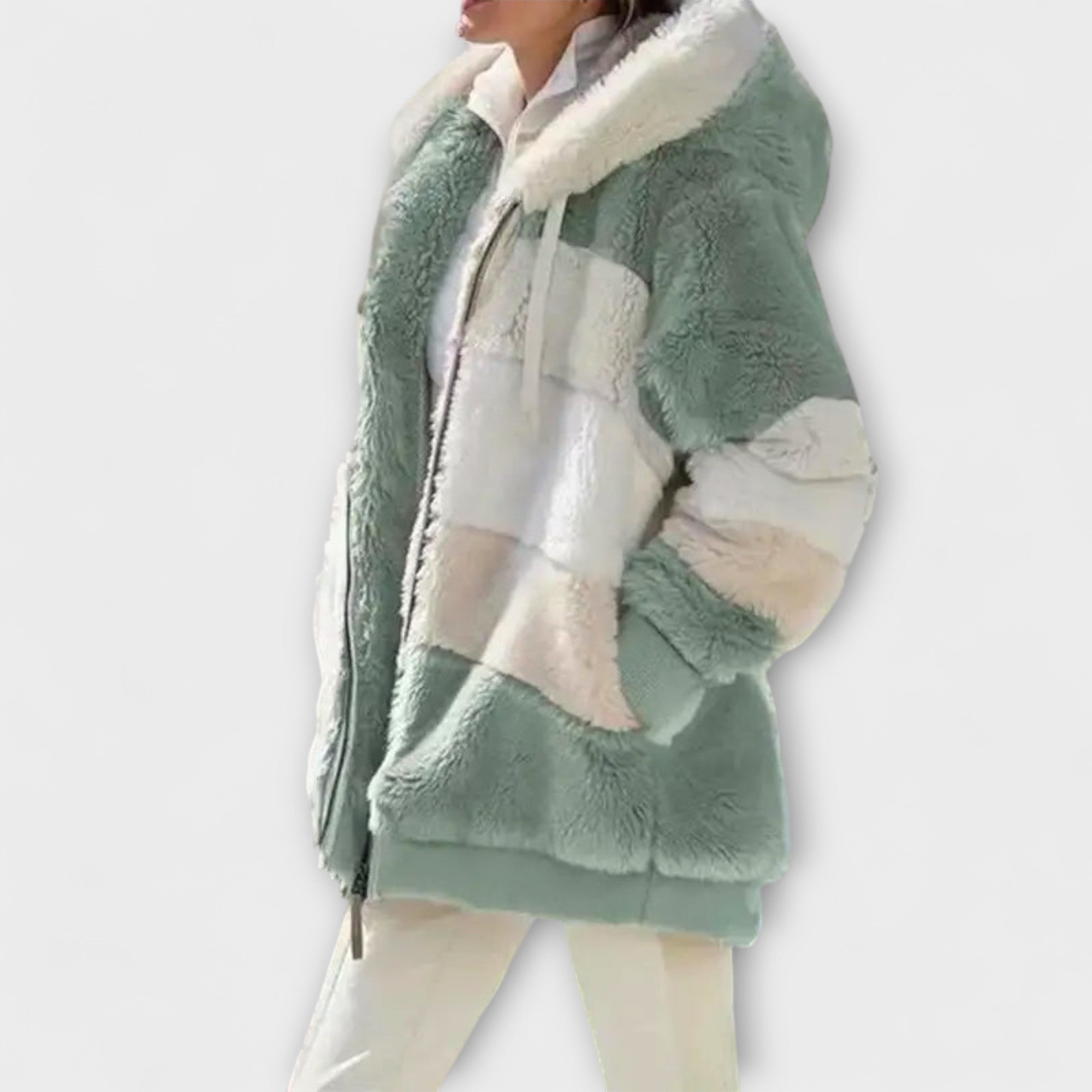 Erika - Beige kuschelige Winterjacke mit Colour-Block